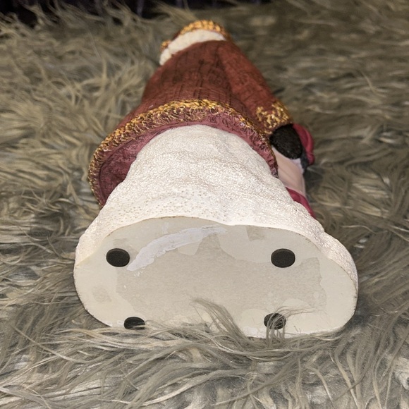 Ebony Treasures African American Santa in Red Coat w/ Gold Trim w/ Girl 10.5" H - Picture 9 of 10